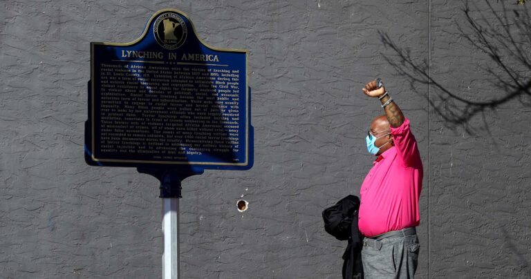 Duluth Installs Historical Marker Recognizing Lynching Victims